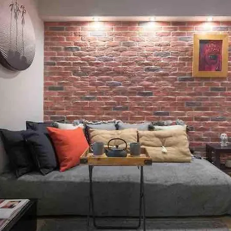 Ruby Chic Retreat Near Old Town, 2 Balconies Rhodes City
